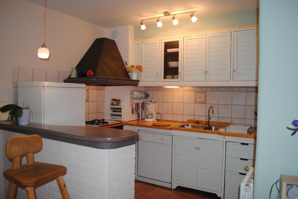 Apartments Natura Makarska Bilik gambar