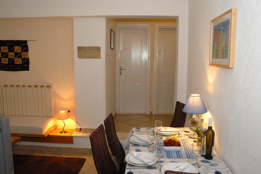 Apartments Natura Makarska Bilik gambar