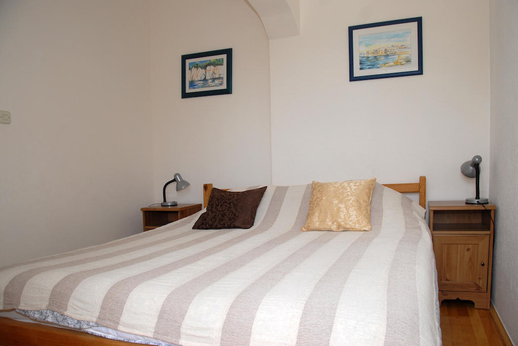 Apartments Natura Makarska Bilik gambar